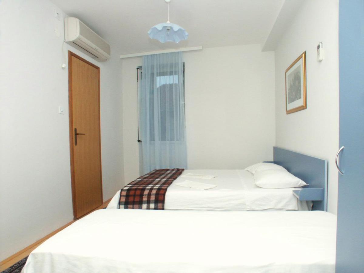 Apartments By The Sea Komiza, Vis - 2429 Dış mekan fotoğraf